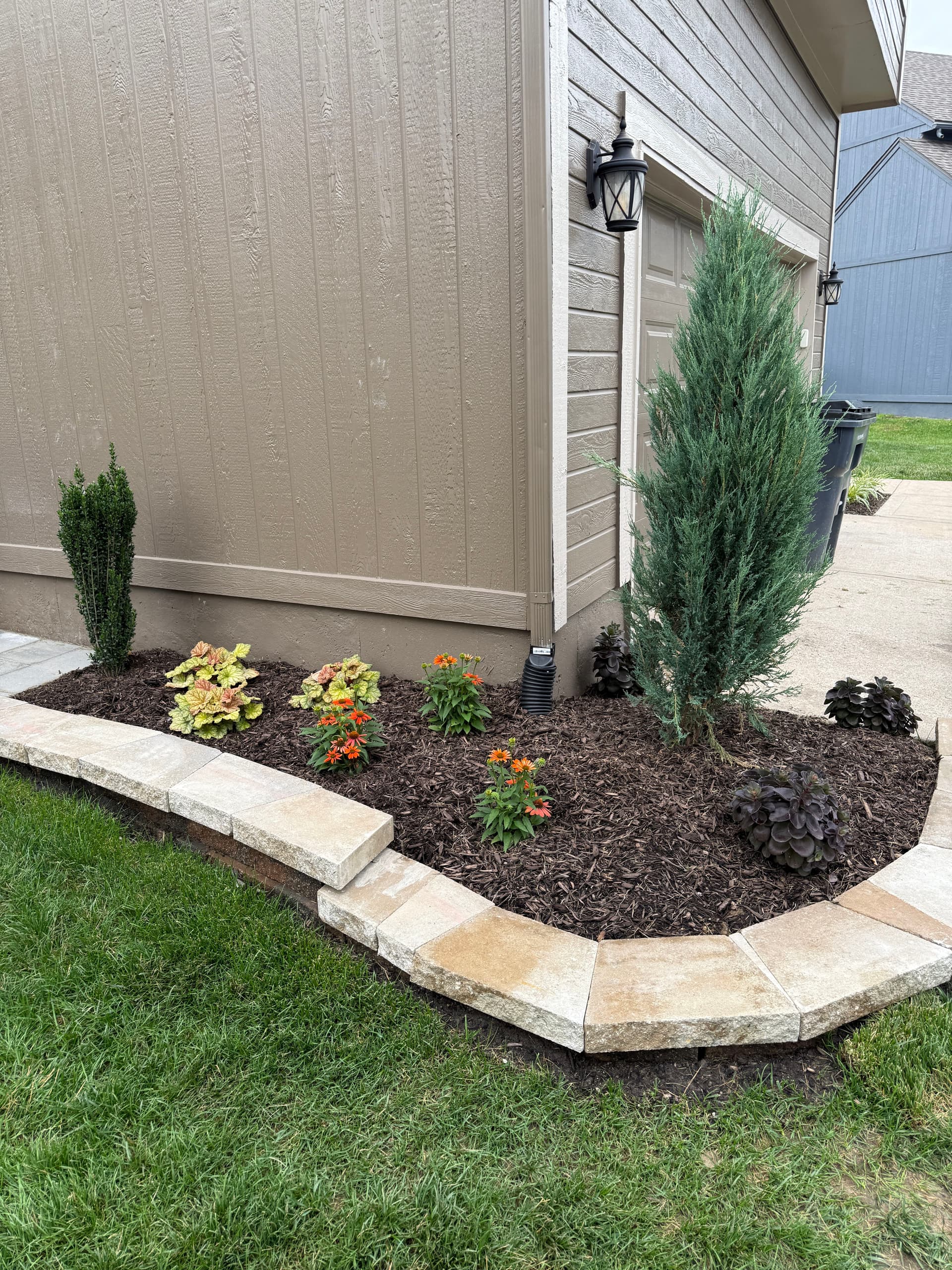 Gallery photos for Front Garden Bed Overhaul in Olathe Kansas: Image #1