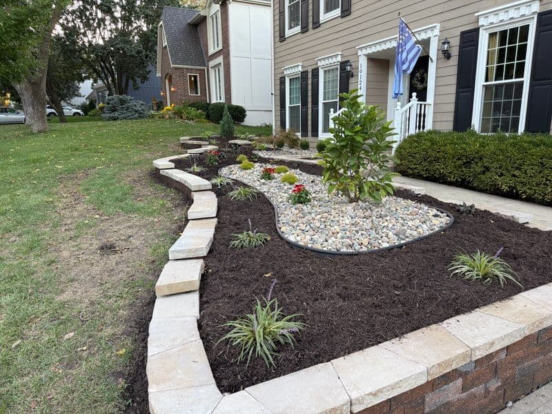Gallery photos for Front Yard Landscaping in Overland Park: Image #1
