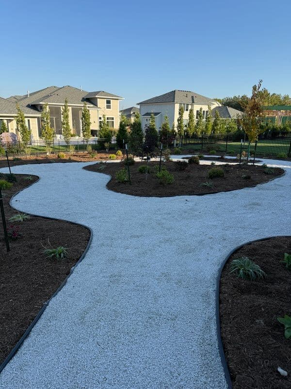 Gallery photos for Landscape Elegance for Brighter Homes: Image #3